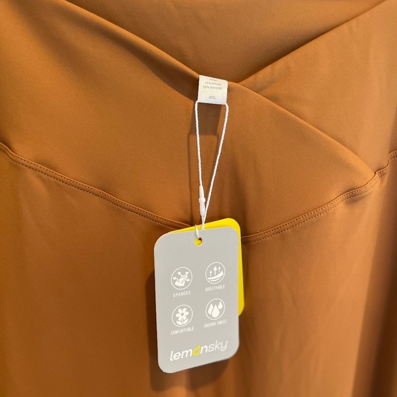 NWT Lemonsky Flare Yoga Pants w/ Crossover Waist, Brown and Purple, 2X - Picture 4 of 9